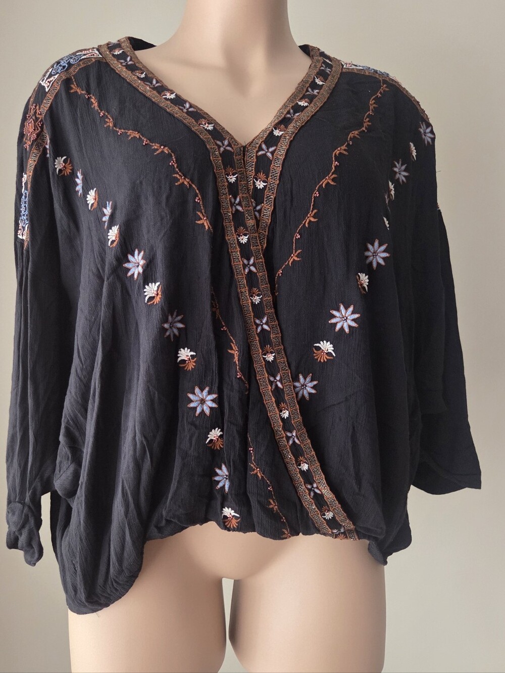 Idyllwind Black Embroidered Floral Boho Top Sz.XL